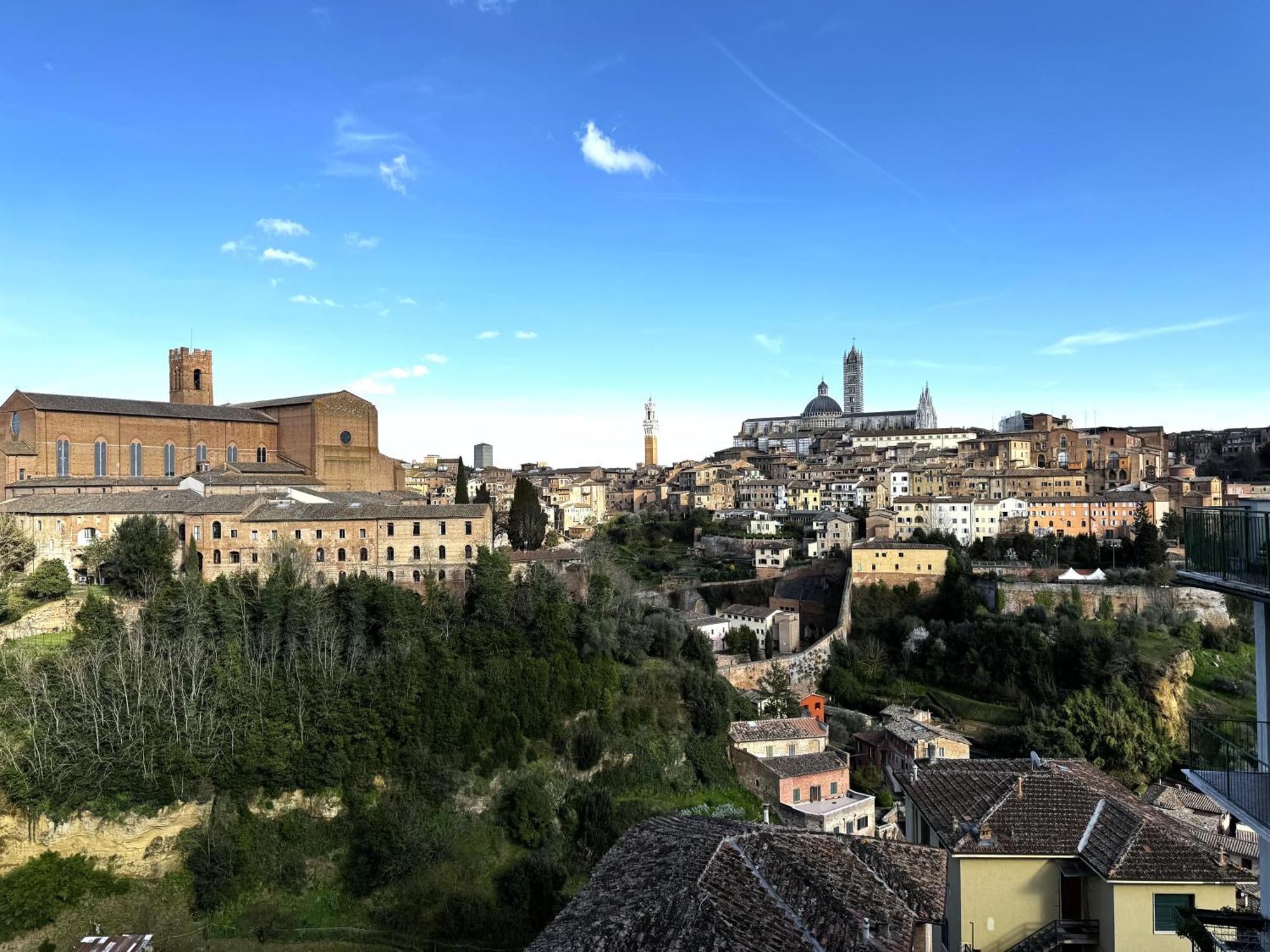 Skyline Siena Appartement Buitenkant foto